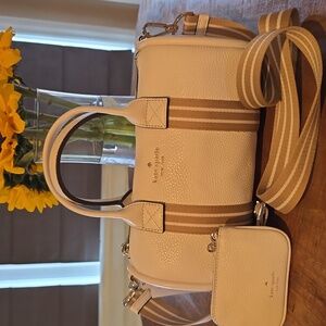 NWT Kate Spade Pebbled Leather Crossbody Bag with Coin Pouch